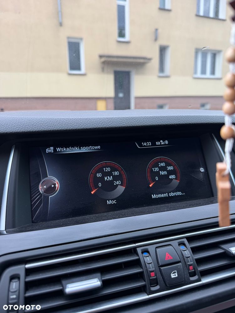 BMW Seria 5 525d xDrive - 20