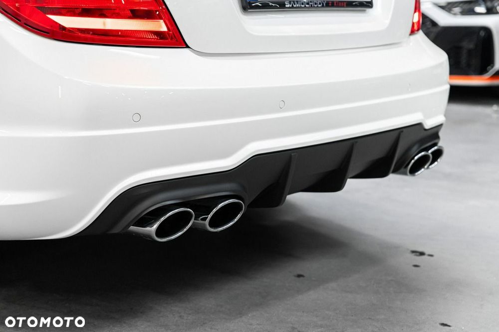 Mercedes-Benz Klasa C 63 AMG 7G-TRONIC Performance Plus SPORT EDITION - 20