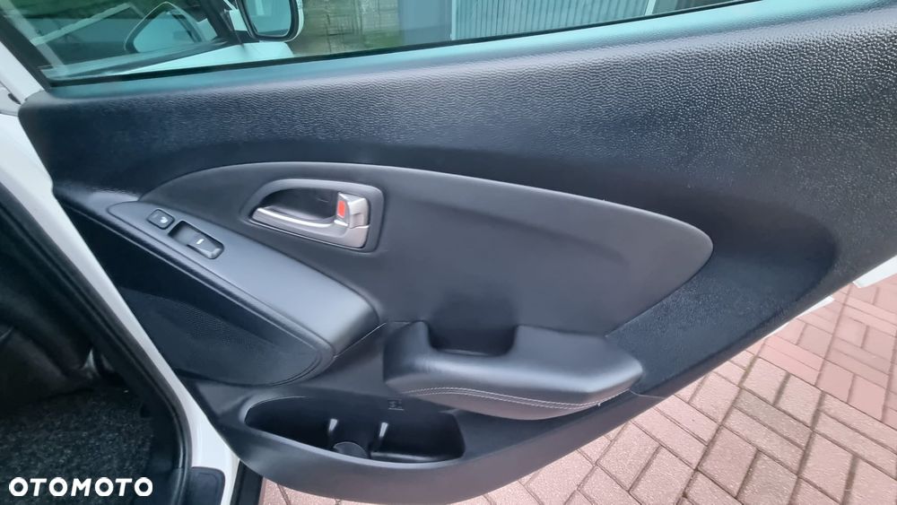 Hyundai ix35 - 14