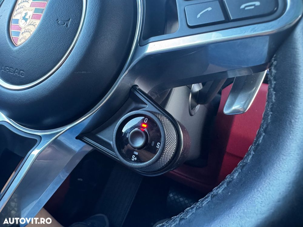 Porsche Cayenne Tiptronic S Platinum Edition - 36