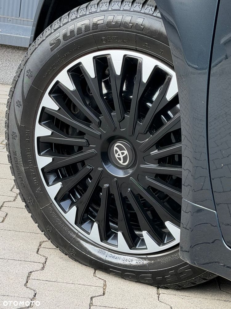 Toyota Avensis 2.0 D-4D Edition (2014) - 37