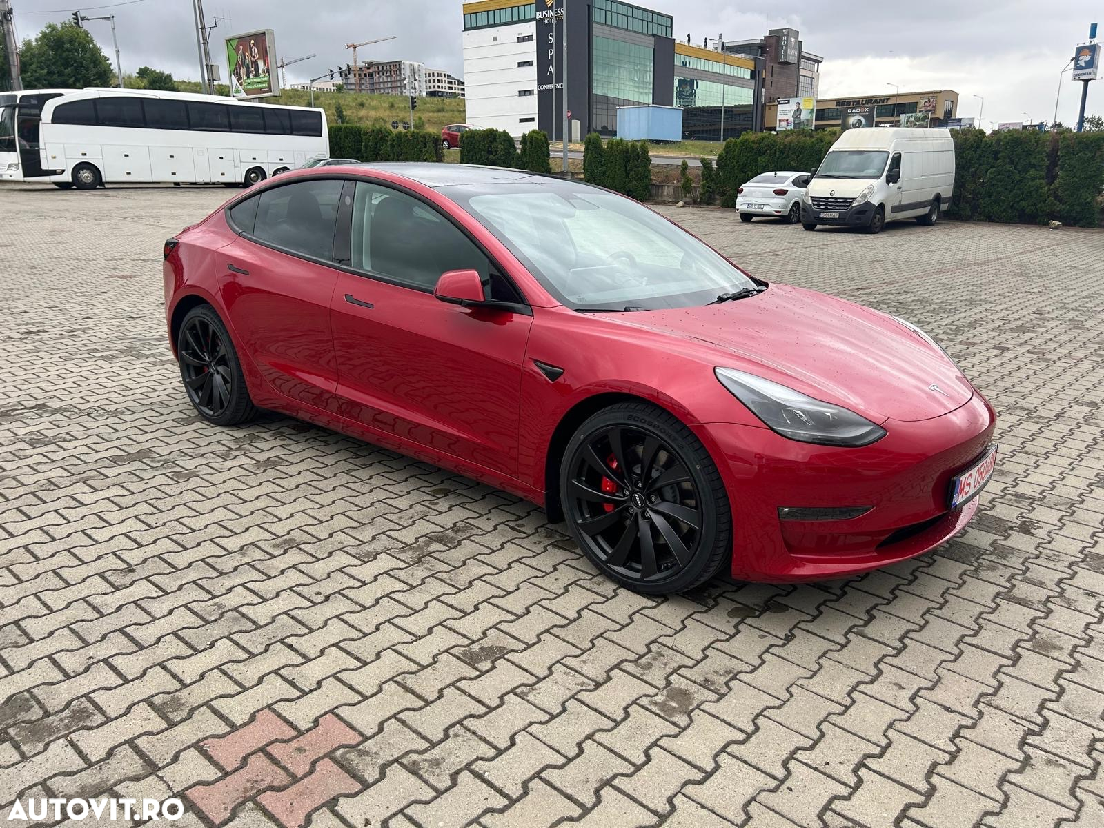 Tesla Model 3 Performance - 3