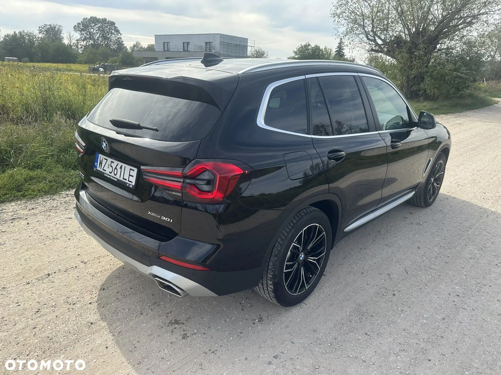 BMW X3 xDrive30i Luxury Line sport - 4