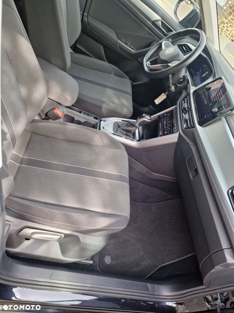 Volkswagen T-Roc - 17