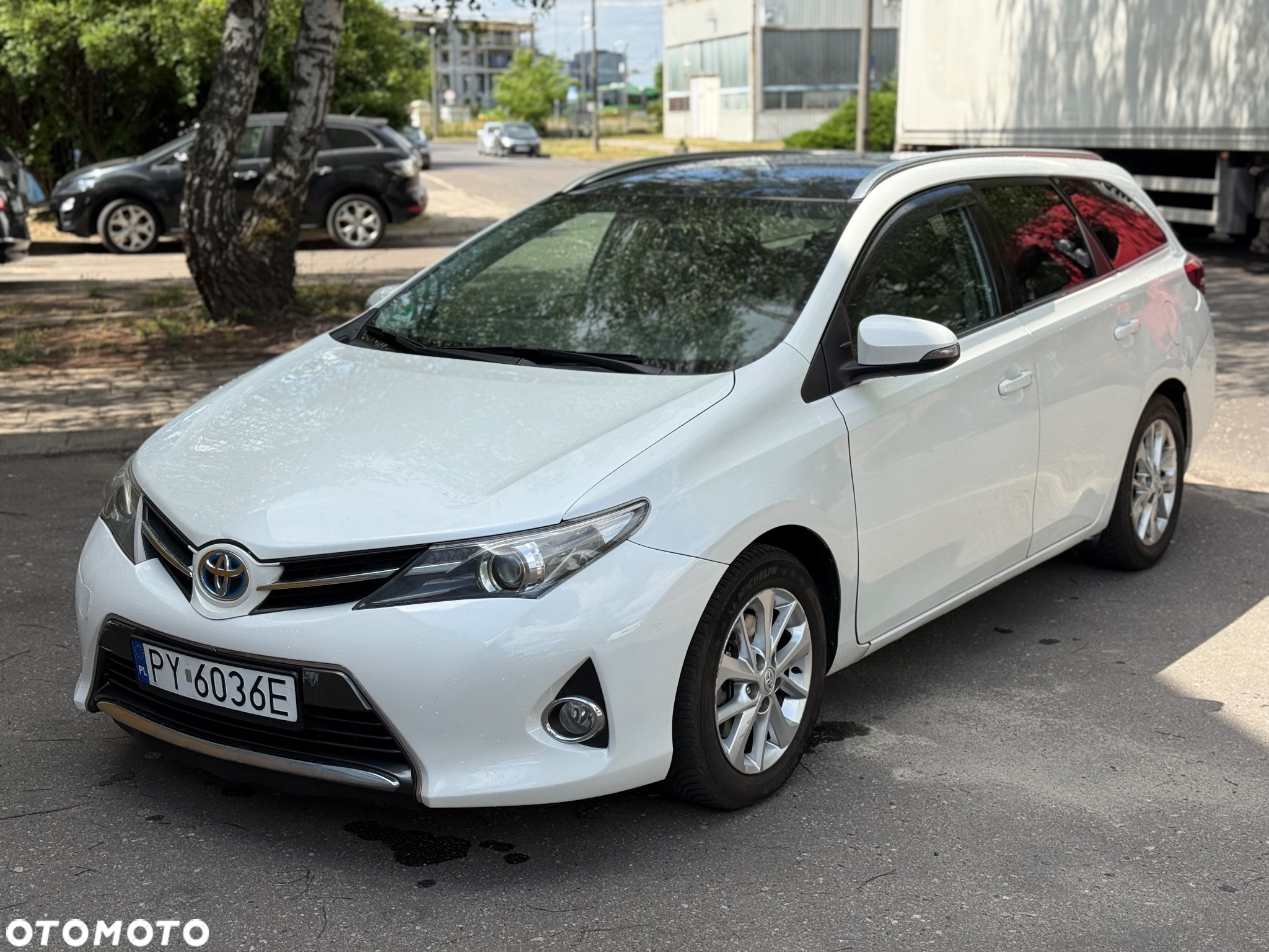 Toyota Auris 1.8 VVT-i Hybrid Automatik Comfort - 2
