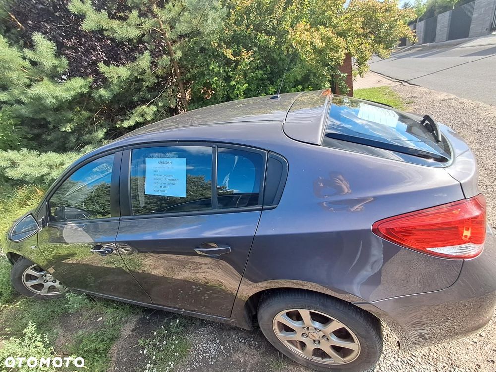 Chevrolet Cruze - 4