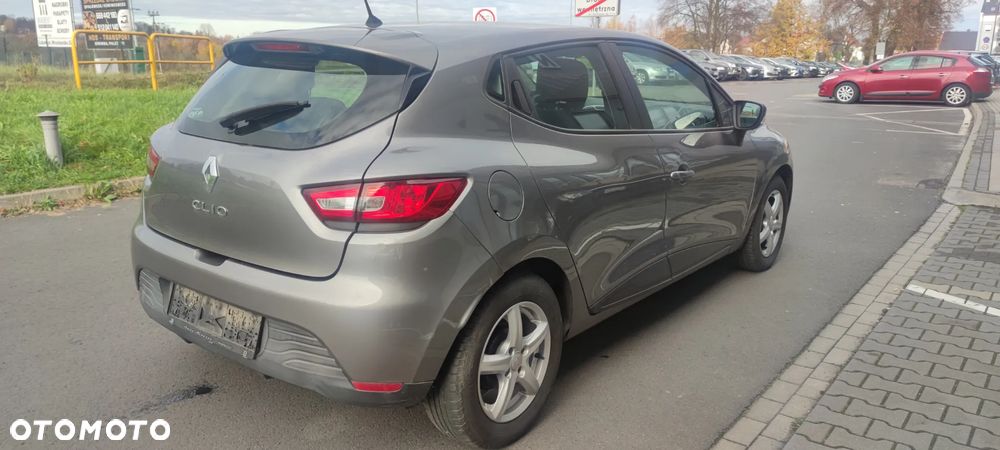 Renault Clio 1.2 16V Life - 3