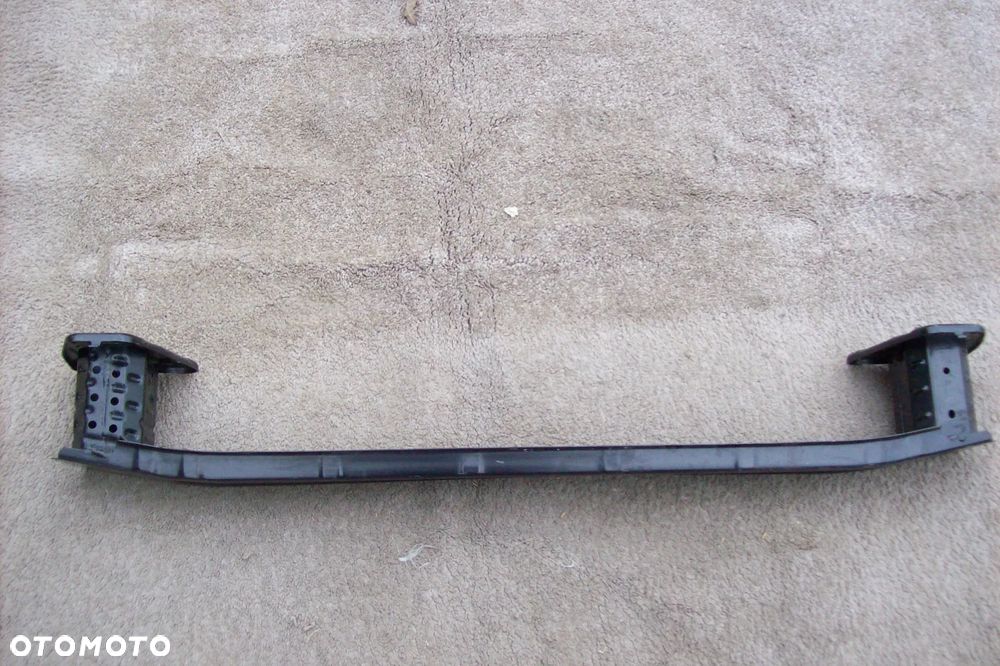BELKA TYLNEGO ZDERZAKA TOYOTA COROLLA CROSS ROK 22/24 - 3