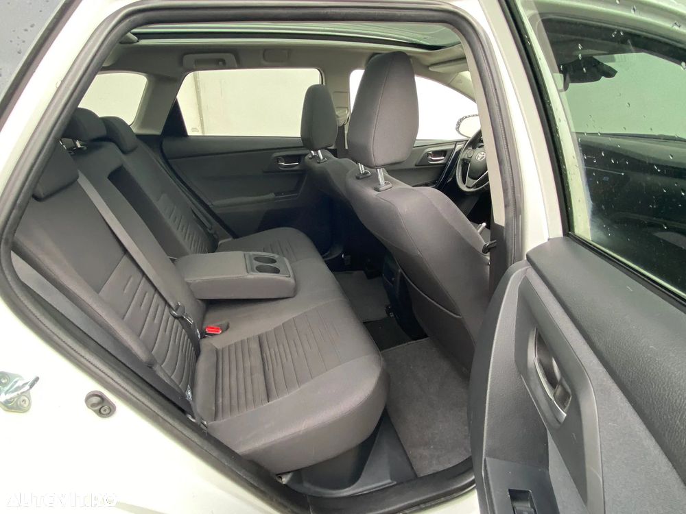 Toyota Auris - 14