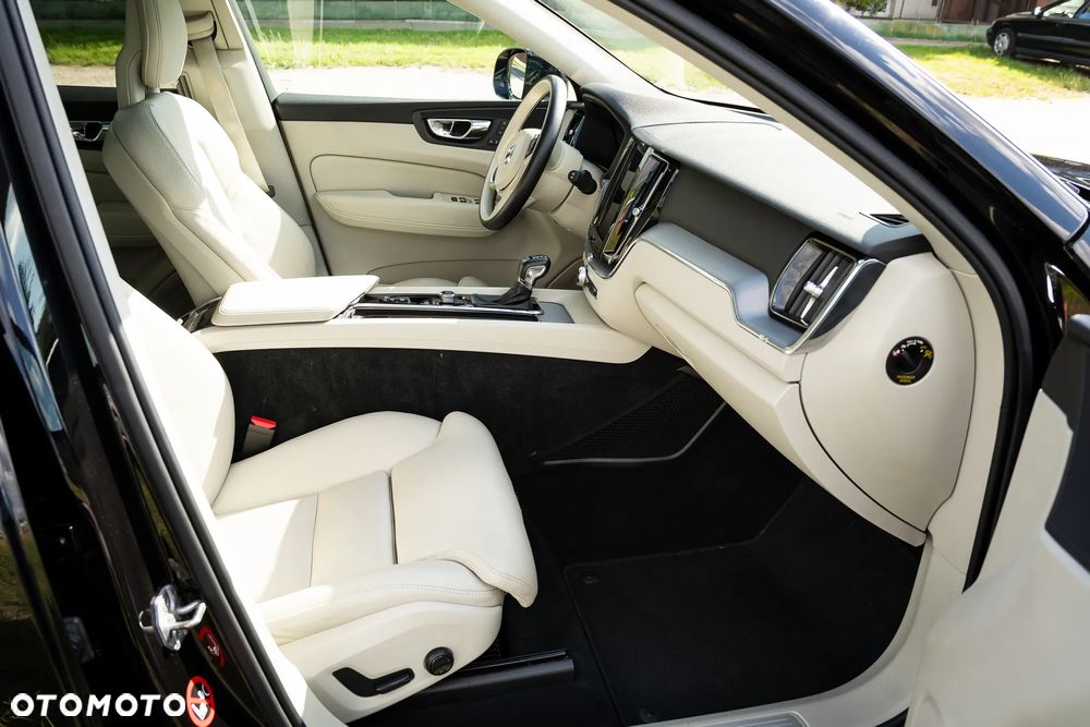 Volvo XC 60 D4 AWD Inscription - 18