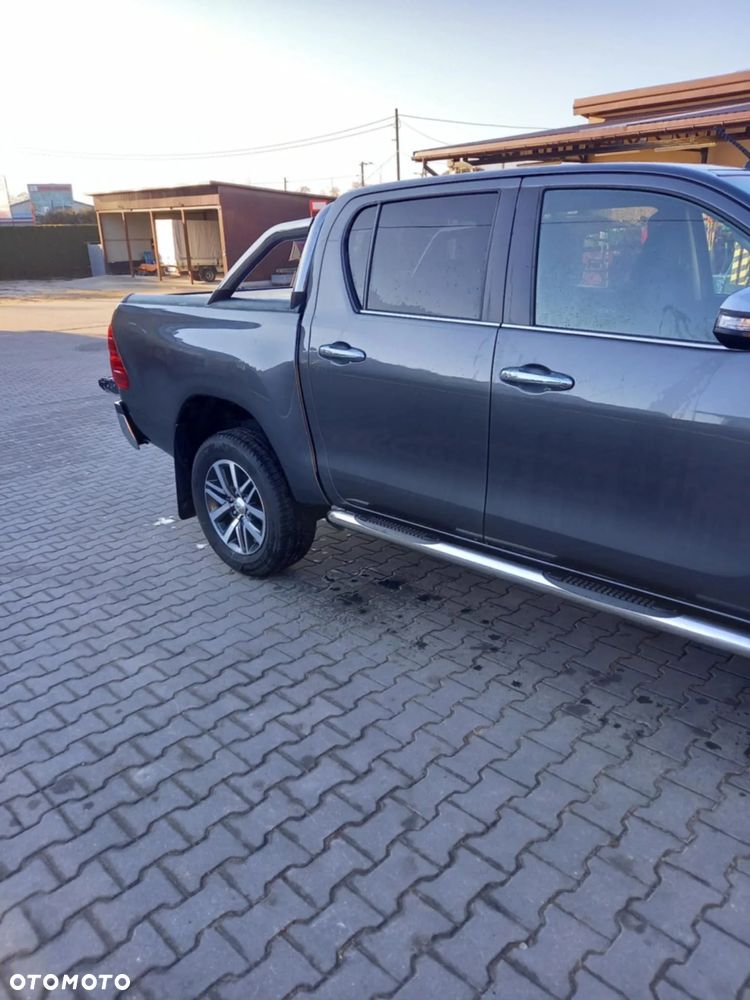 Toyota Hilux 2.4 D-4D Double Cab SR5 4x4 - 3