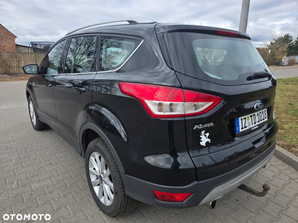 Ford Kuga 1.5 EcoBoost 2x4 Titanium - 3