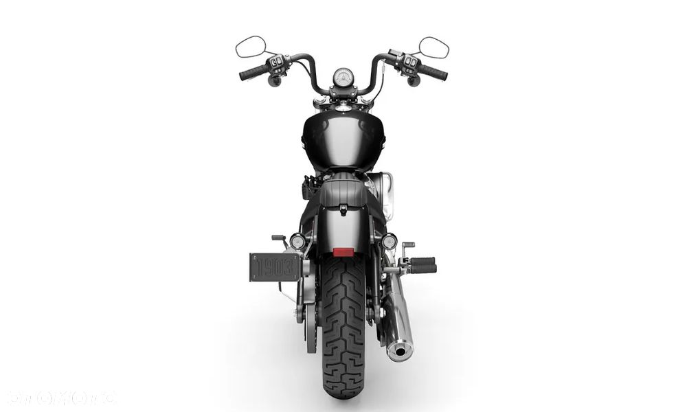 Harley-Davidson Softail Street Bob - 15