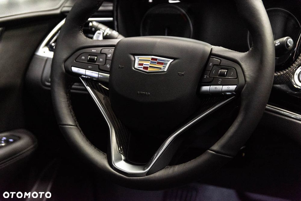 Cadillac XT6 - 32