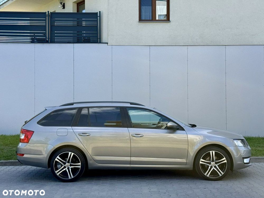 Skoda Octavia 2.0 TDI Style - 14