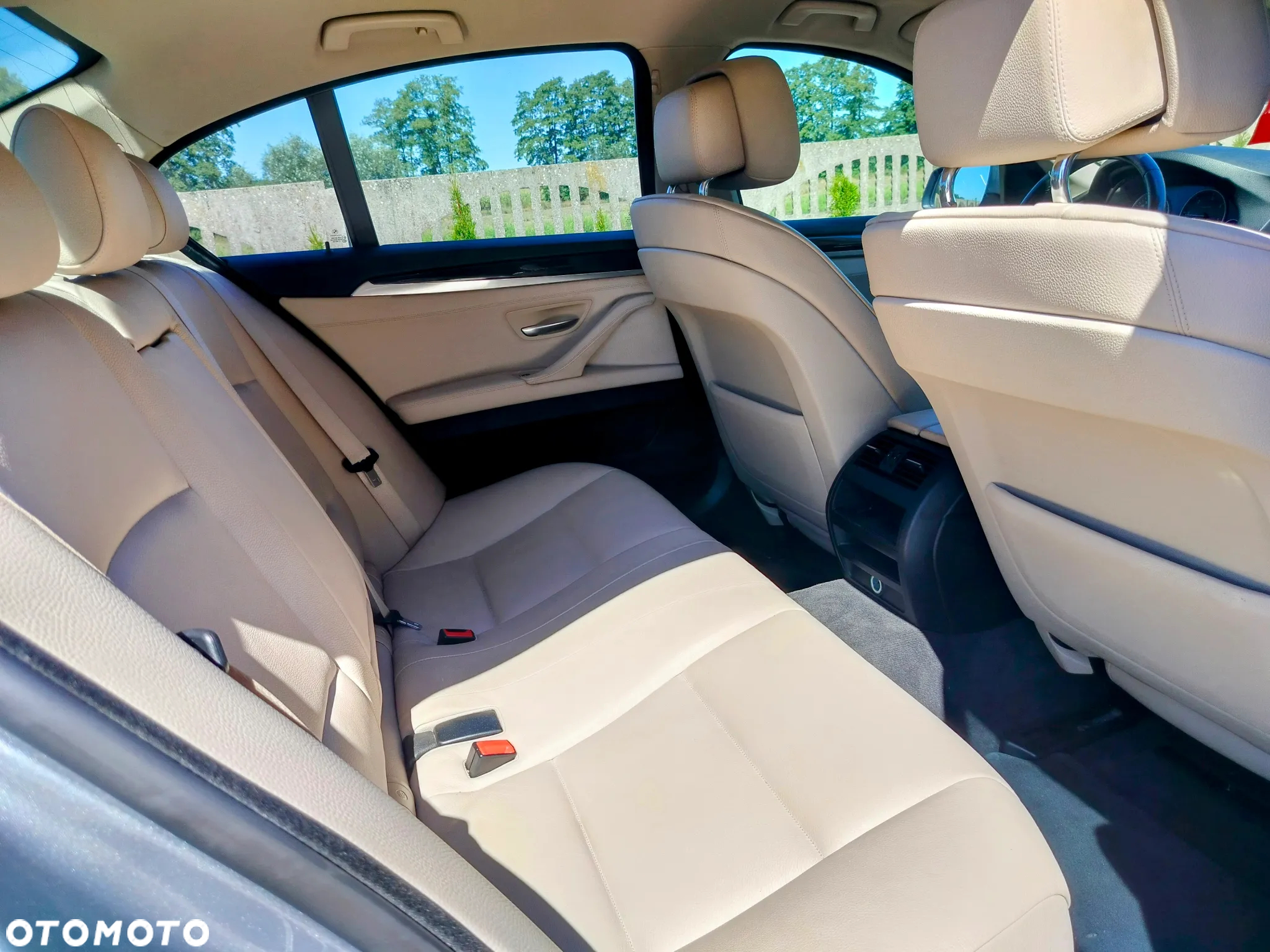 BMW Seria 5 520d - 8