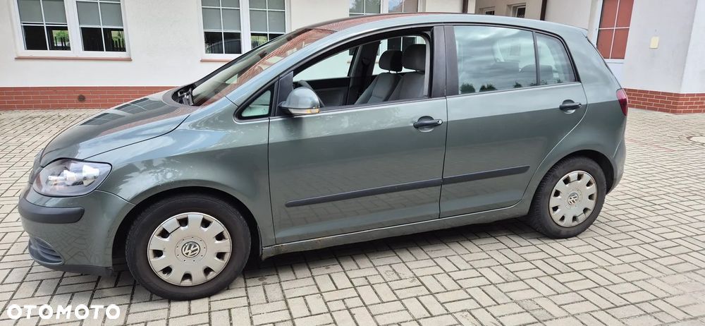 Volkswagen Golf - 1