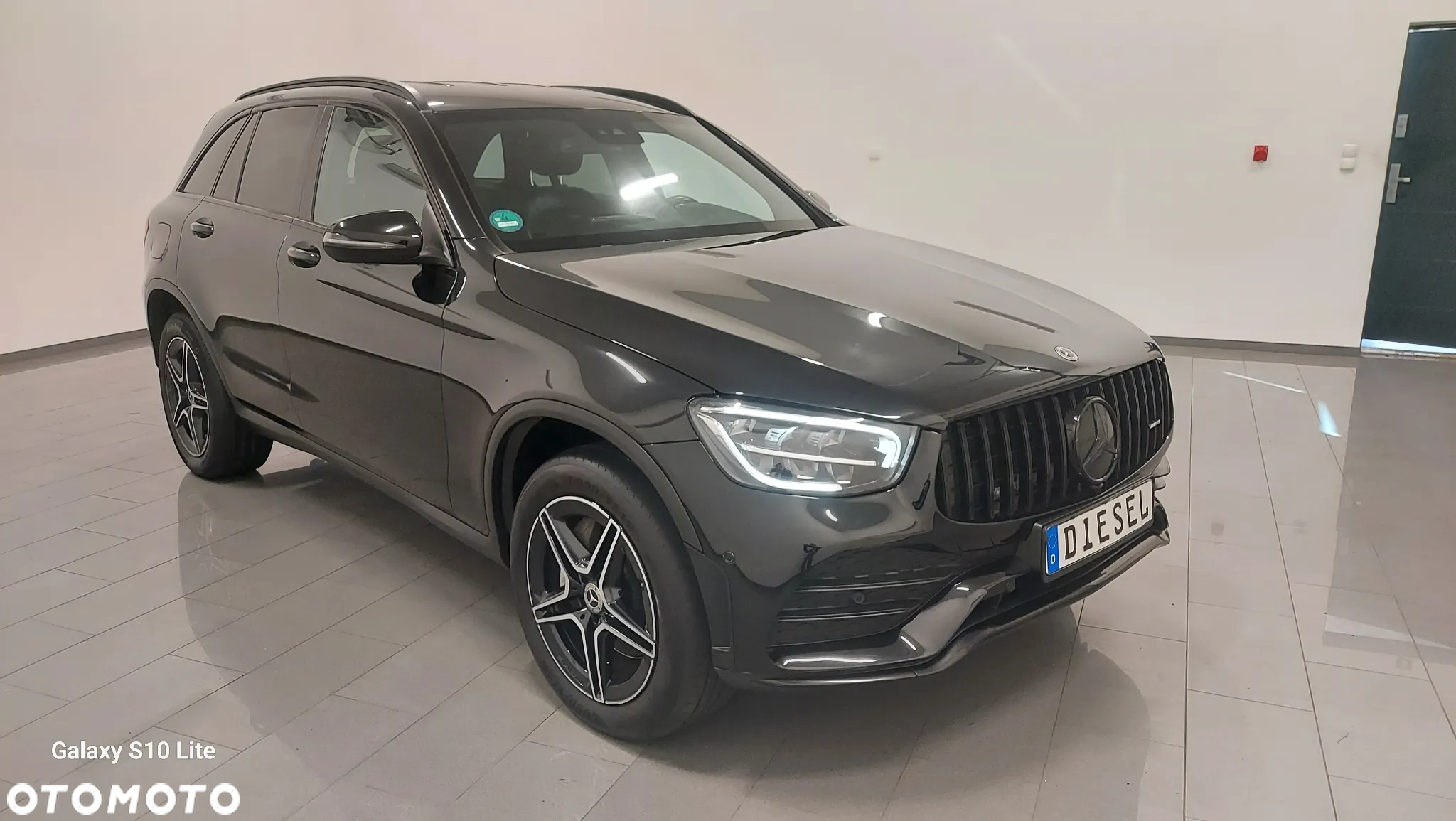 Mercedes-Benz GLC 300 d 4Matic 9G-TRONIC AMG Line Plus - 2