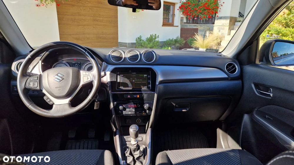 Suzuki Vitara 1.4 Boosterjet Premium 2WD - 14