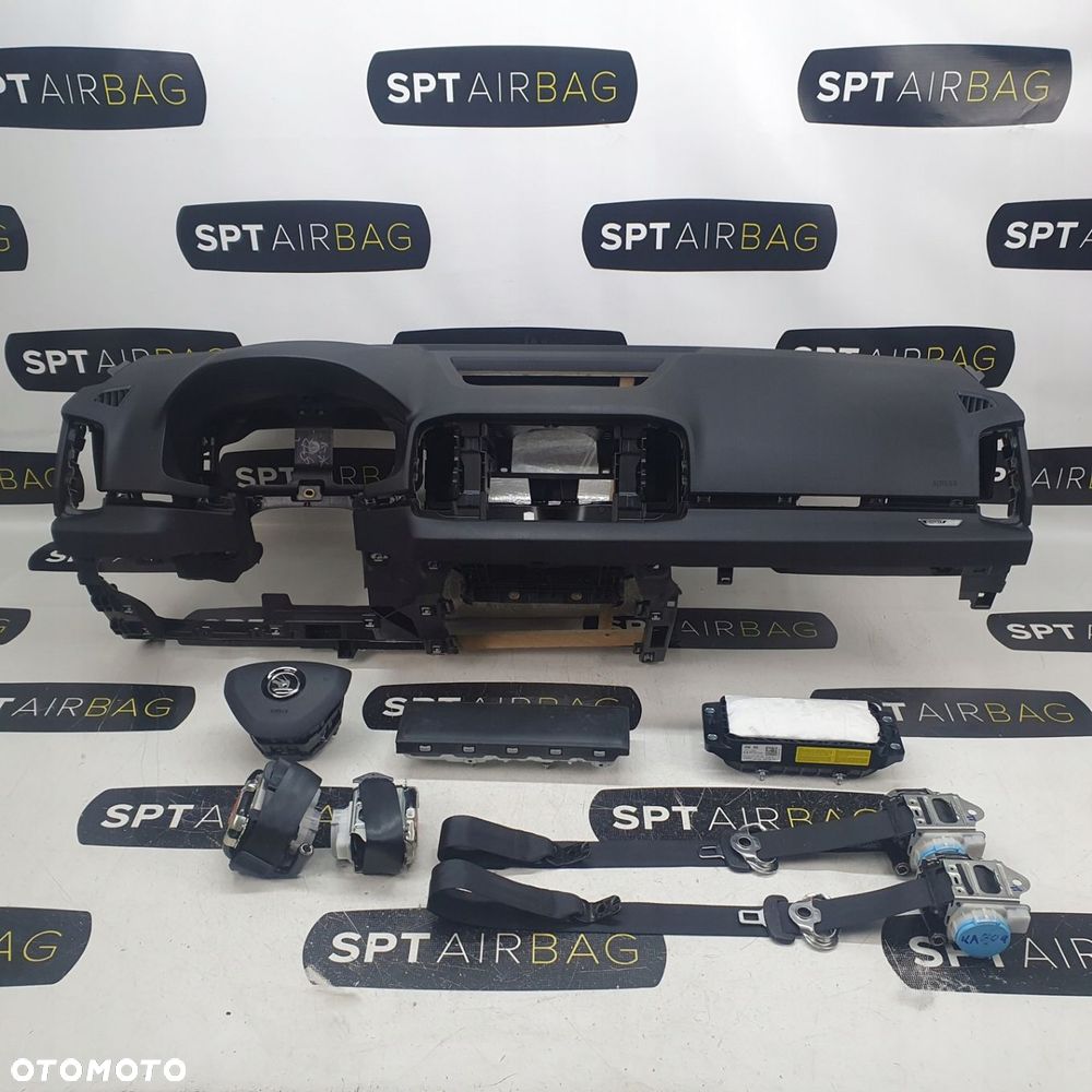 SKODA KAROQ SPORTLINE PRZED LIFTEM DESKA ROZDZIELCZA KONSOLA KOKPIT PULPIT PODUSZKI AIRBAG AIR BAG PASY KIT SET - 10