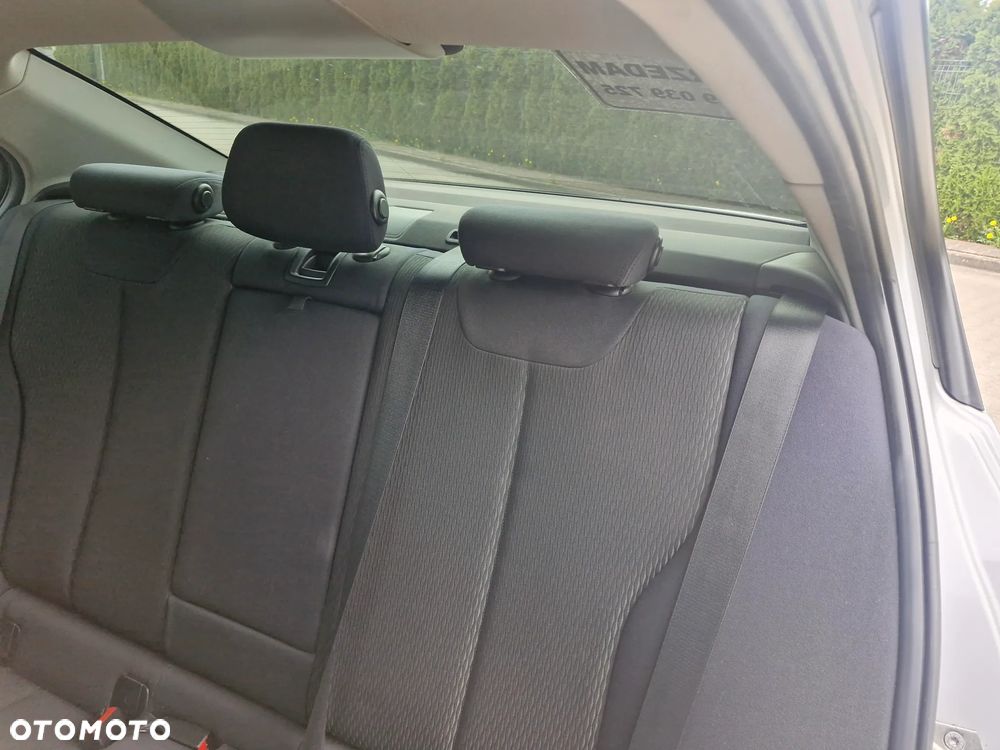 BMW Seria 3 316d M Sport - 16