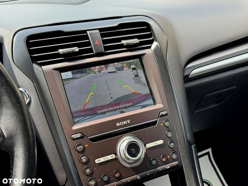 Ford Mondeo 2.0 Hybrid Titanium - 15