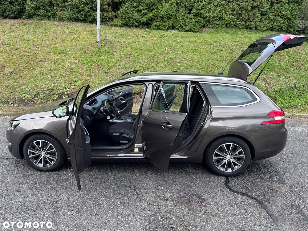 Peugeot 308 1.2 PureTech Allure S&S - 3
