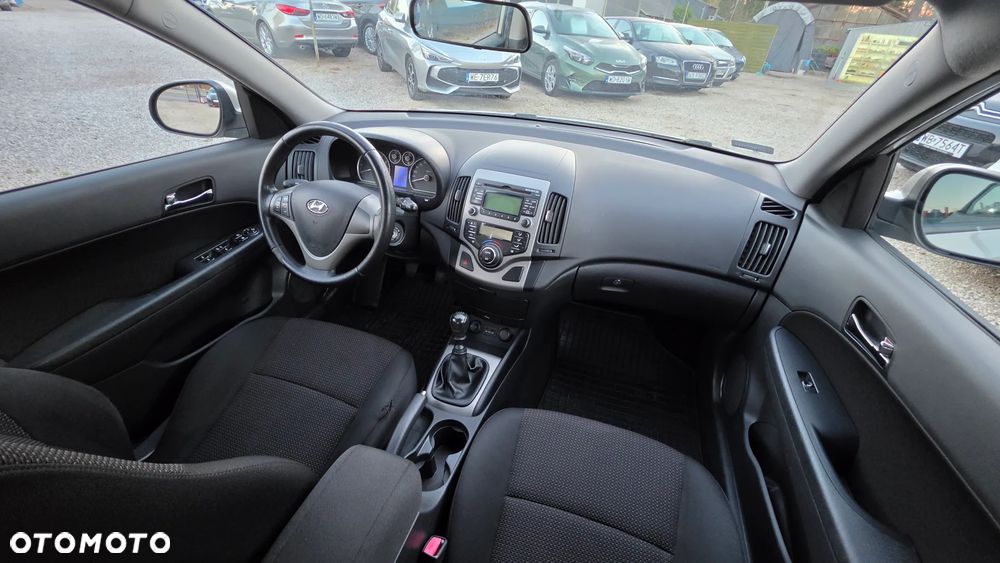 Hyundai i30 1.4 Comfort EU5 - 31
