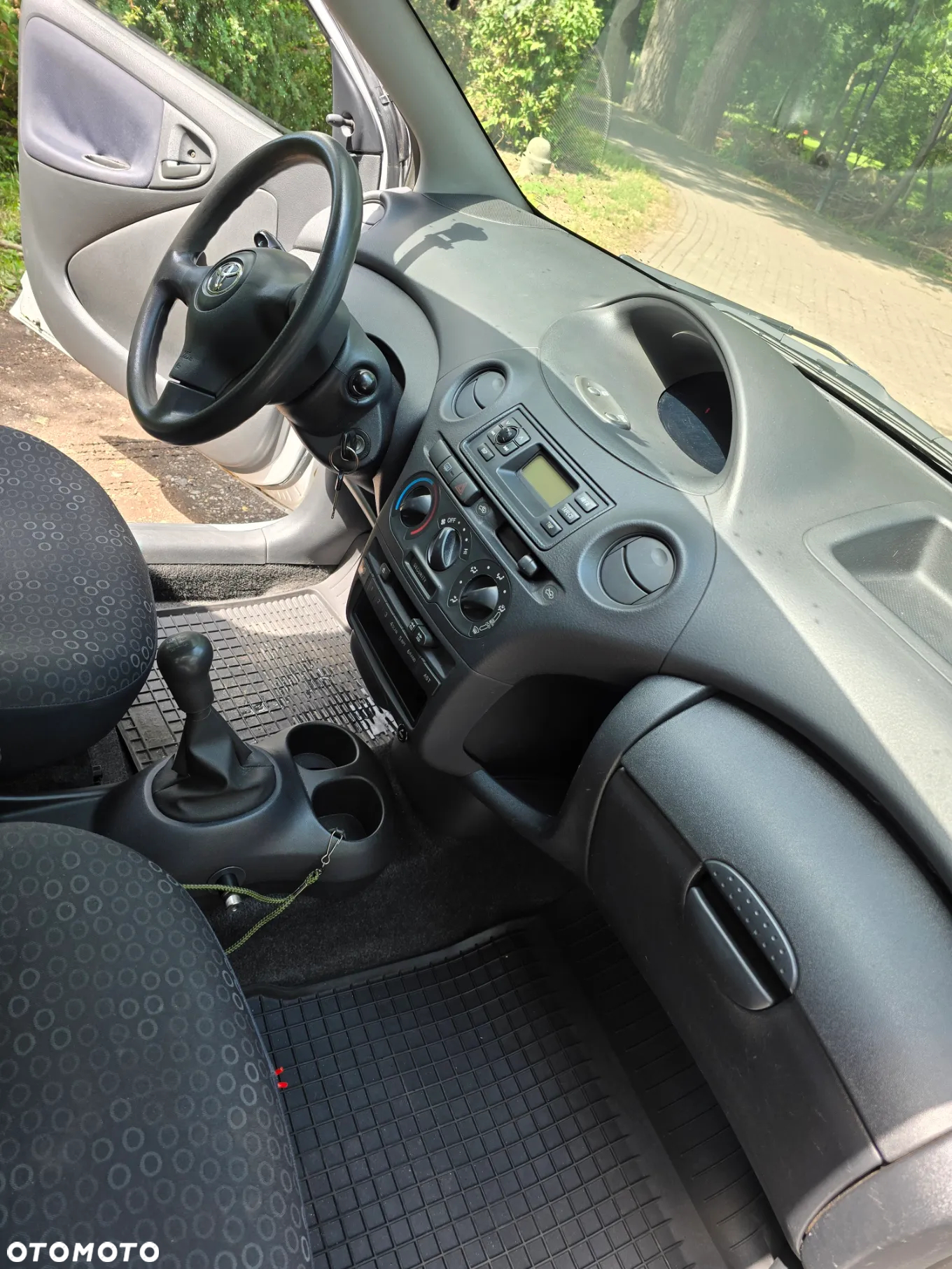 Toyota Yaris 1.0 Blue - 10