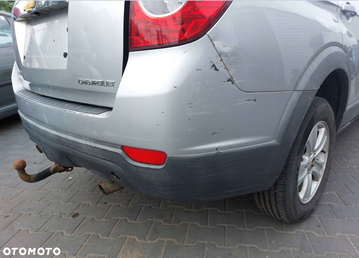 ZDERZAK TYŁ + ODBLASKI CHEVROLET CAPTIVA I 98U 06-10r - 4