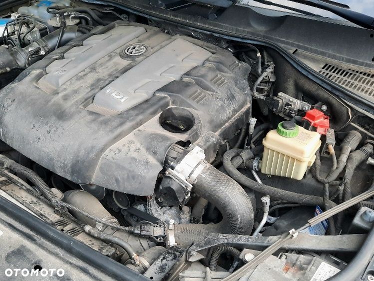 Volkswagen Touareg 3.0 V6 TDI BMT Business Line - 23