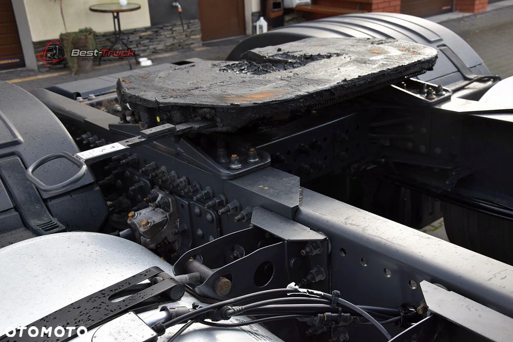 Volvo FH 460 XL  / FULL LED / ZBIORNIKI 1220 L /  PO ZŁOTYM KONTRAKCIE  / STANDARD - 18