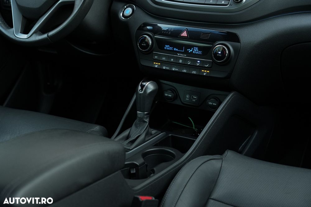 Hyundai Tucson 2.0 CRDI 4WD Automatik Premium - 17
