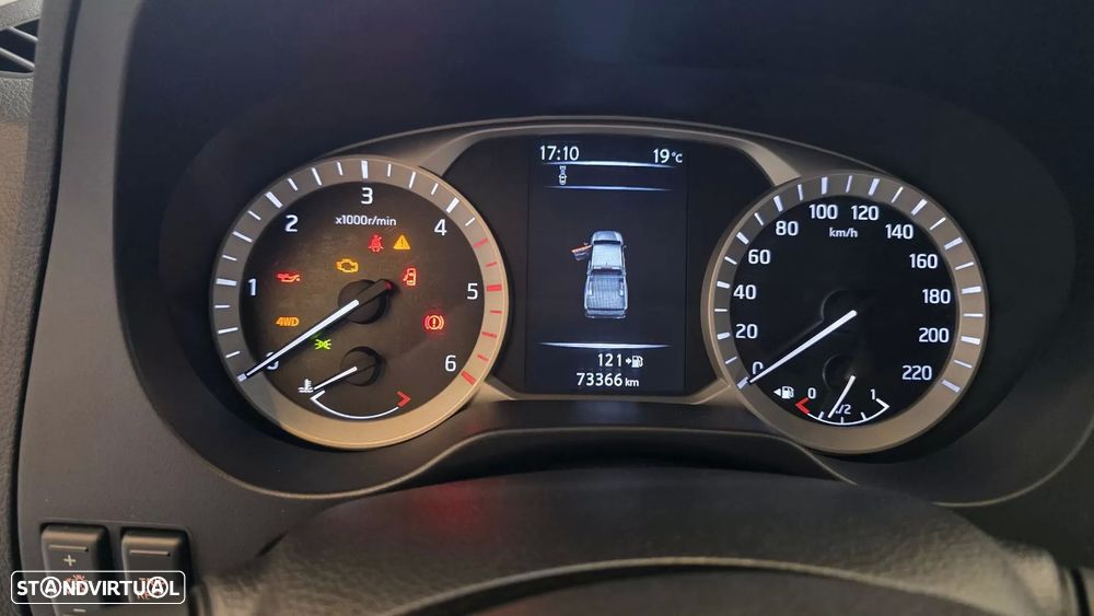 Nissan Navara 2.3 dCi CD 4WD Visia B.Dif. - 37