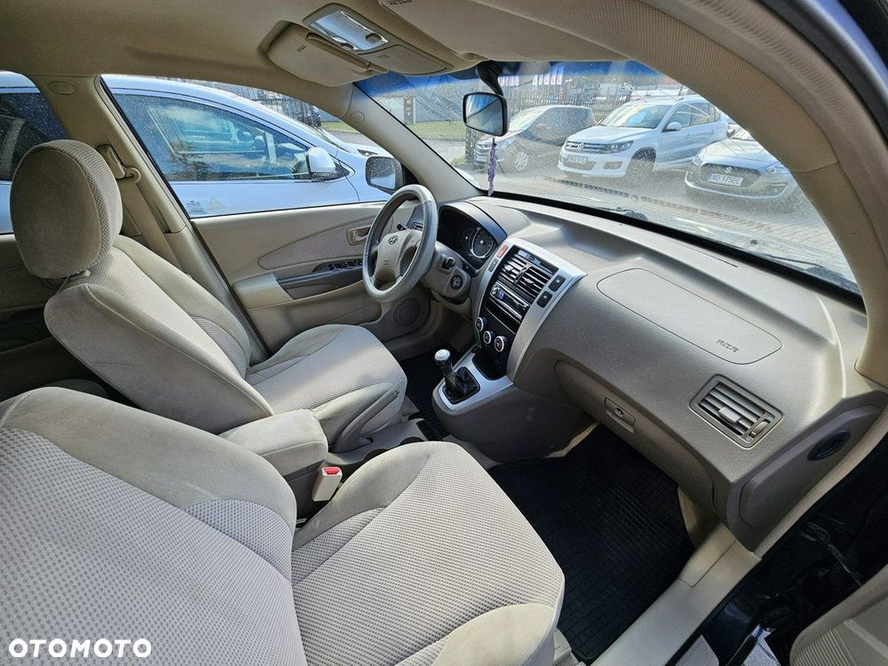 Hyundai Tucson 2.0 4WD GLS - 15