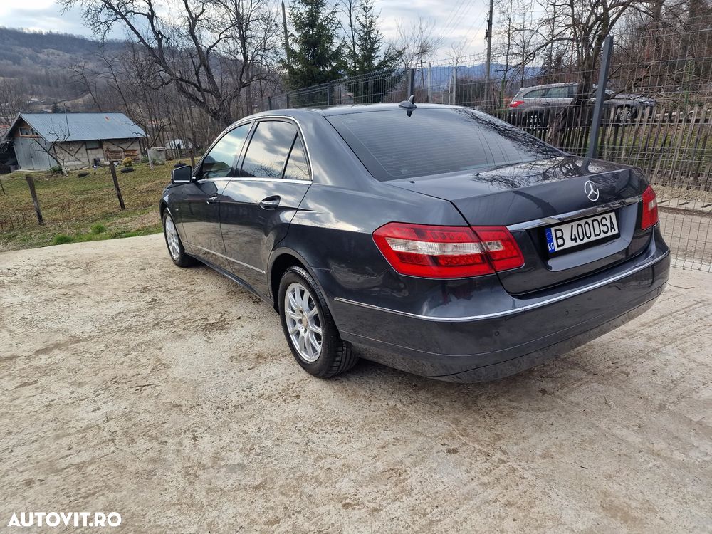 Mercedes-Benz E 200 CDI DPF BlueEFFICIENCY Automatik Elegance - 2