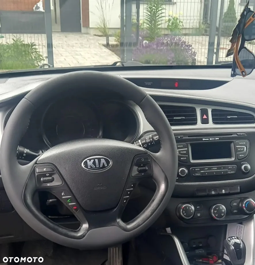 Kia Ceed - 9