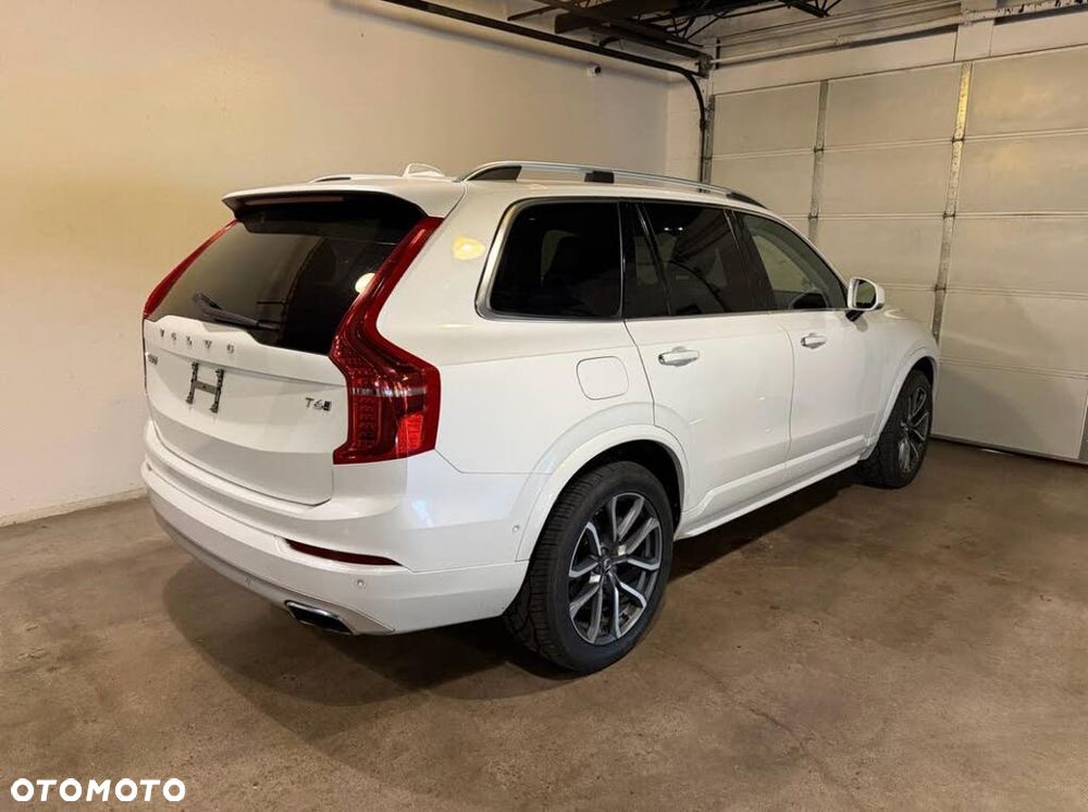 Volvo XC 90 - 6