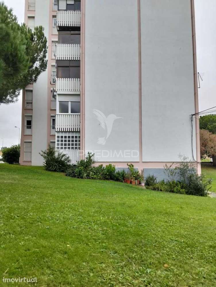 Apartamento T2 - Com elevador no Vale da Amoreira - Grande imagem: 5/28