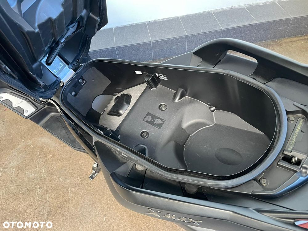 Yamaha X-max - 14