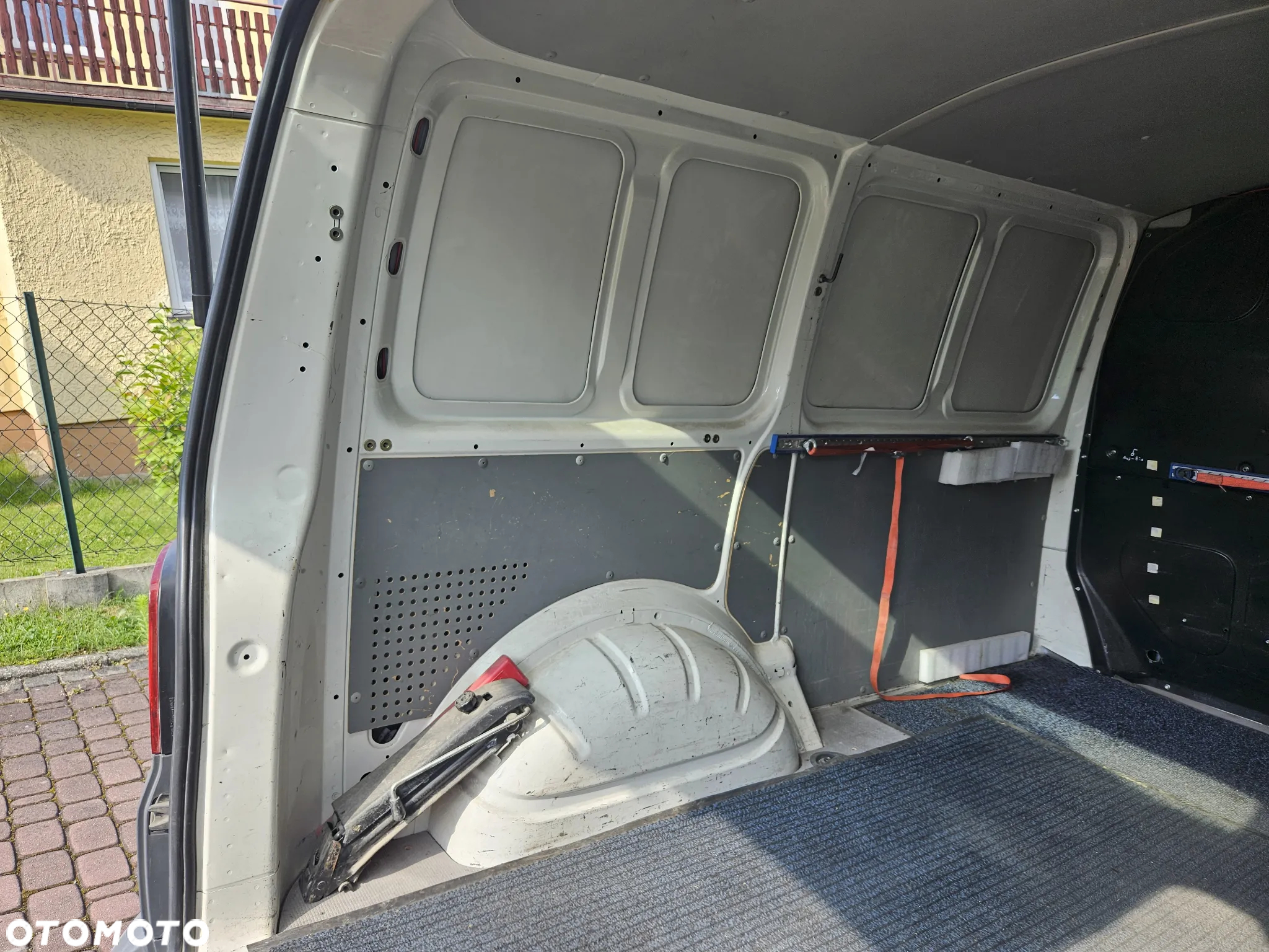 Volkswagen Transporter - 27