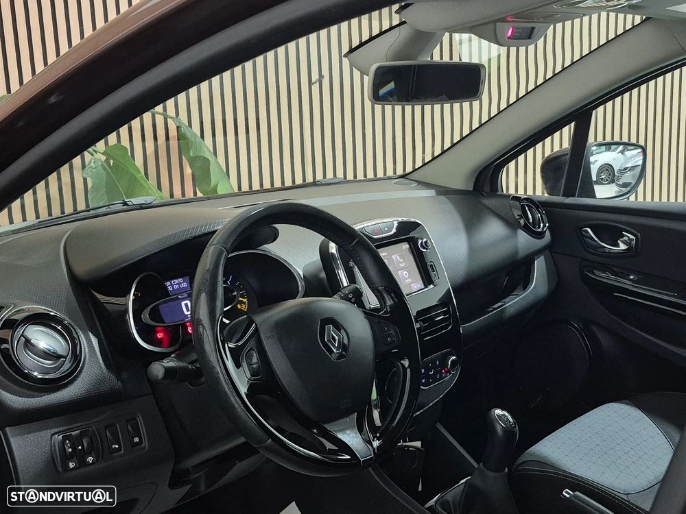 Renault Clio Sport Tourer 1.5 dCi Dynamique S - 10
