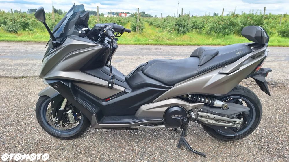 Kymco AK 550 - 8