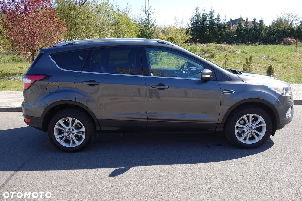 Ford Kuga 2.0 TDCi 4x4 Titanium - 9