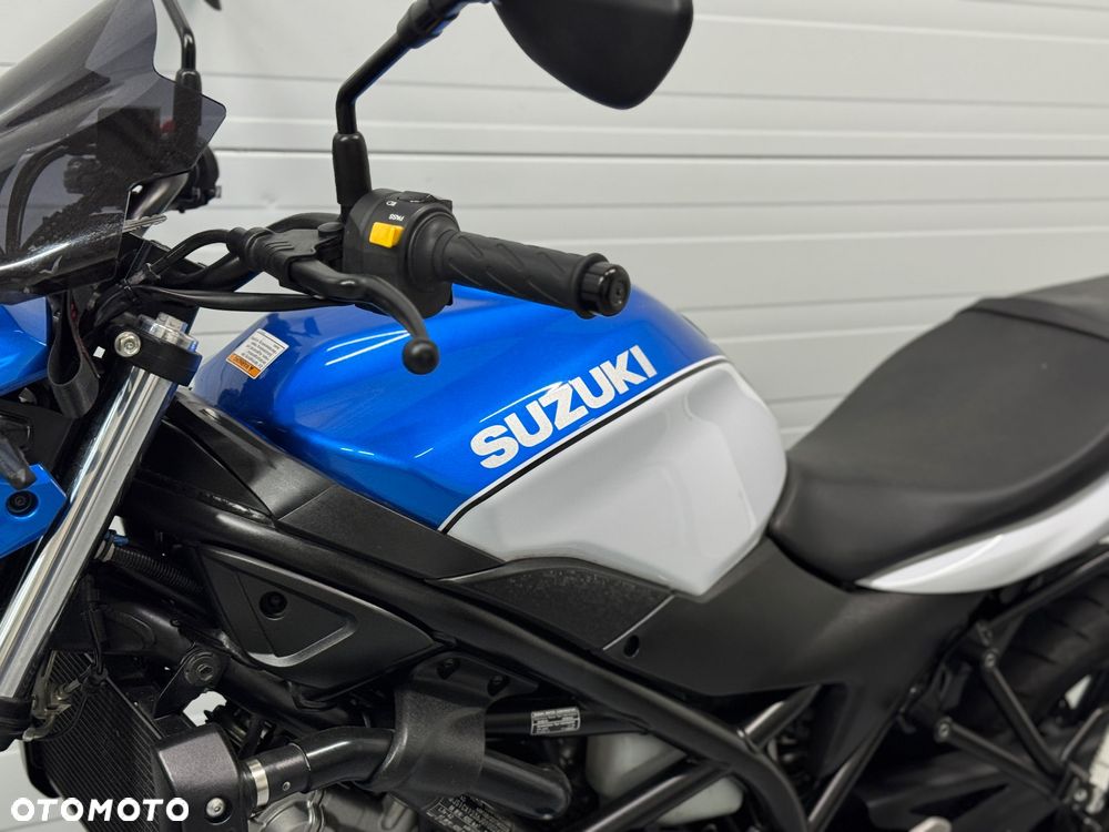 Suzuki SV - 22
