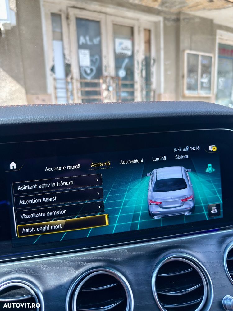 Mercedes-Benz E - 31