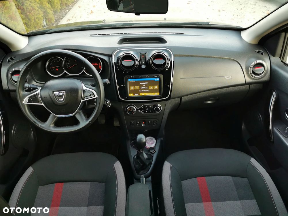 Dacia Sandero Stepway TCe 90 (S&S) Celebration - 17