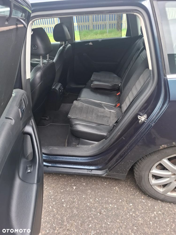 Volkswagen Passat 2.0 TDI DPF Highline - 10