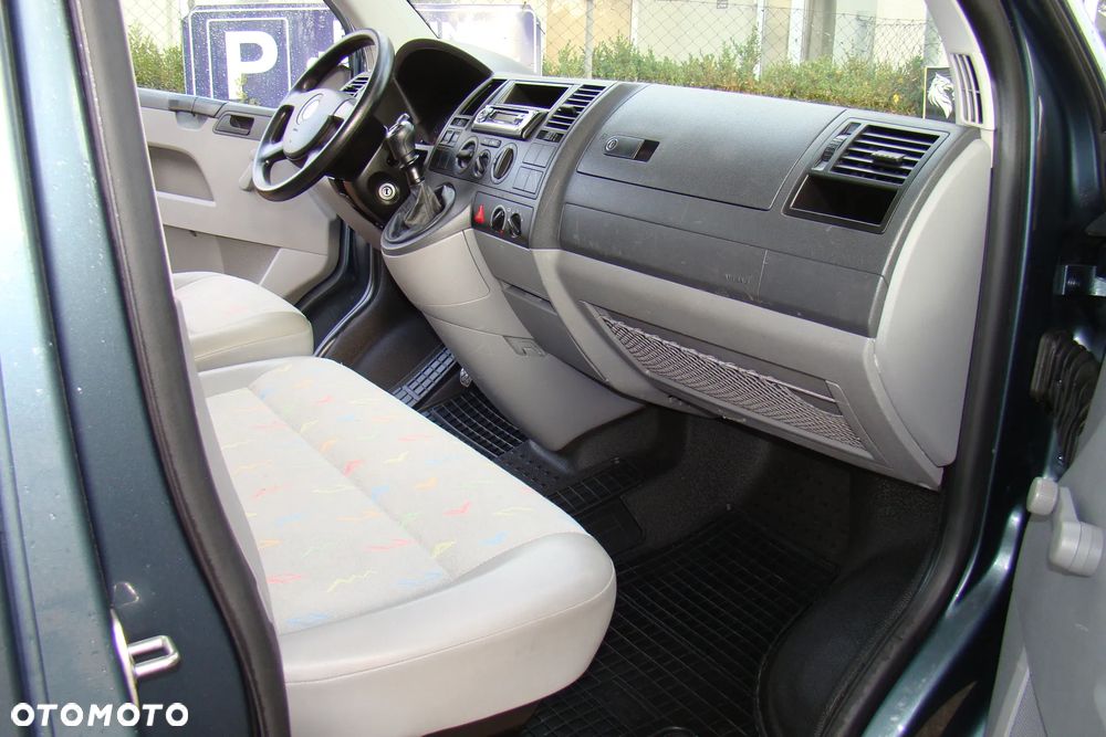 Volkswagen Transporter Caravelle Lang Comfortline - 10