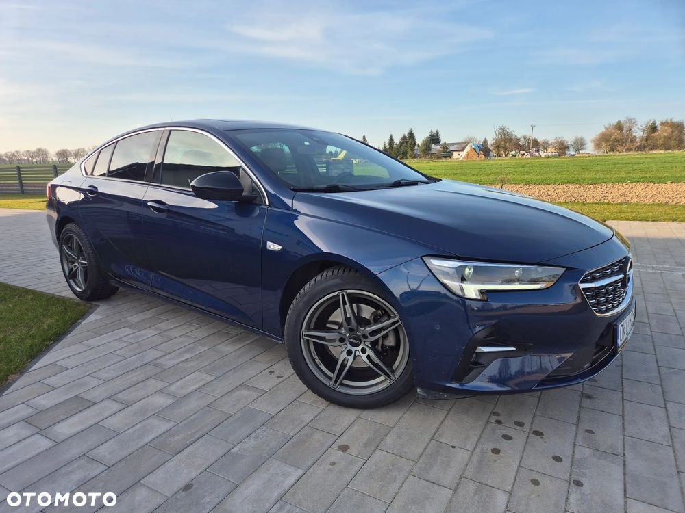Opel Insignia 2.0 CDTI Ultimate S&S - 2